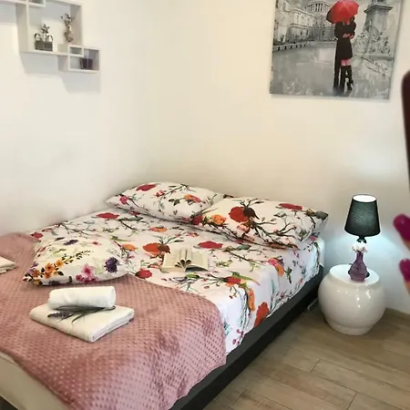 Studio Apartment Legcevic Kastela Exterior photo