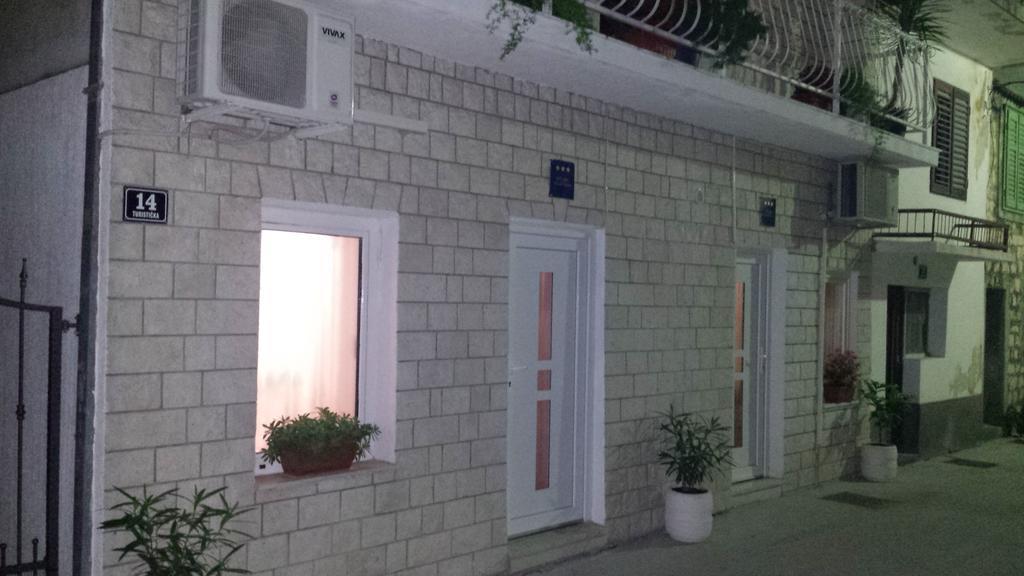 Apartment Legcevic *